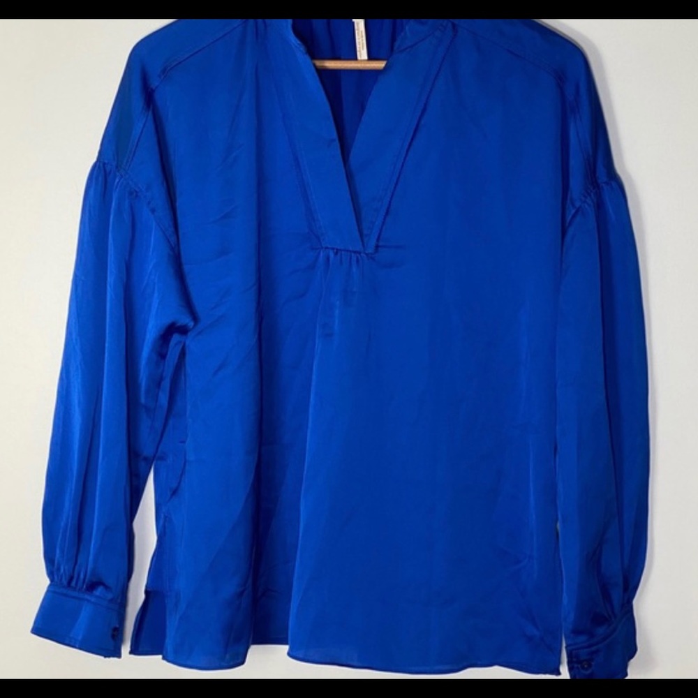 LAUNDRY BY SHELLI SEGAL BLUE BLOUSE
